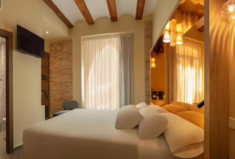 Sh Suite Palace