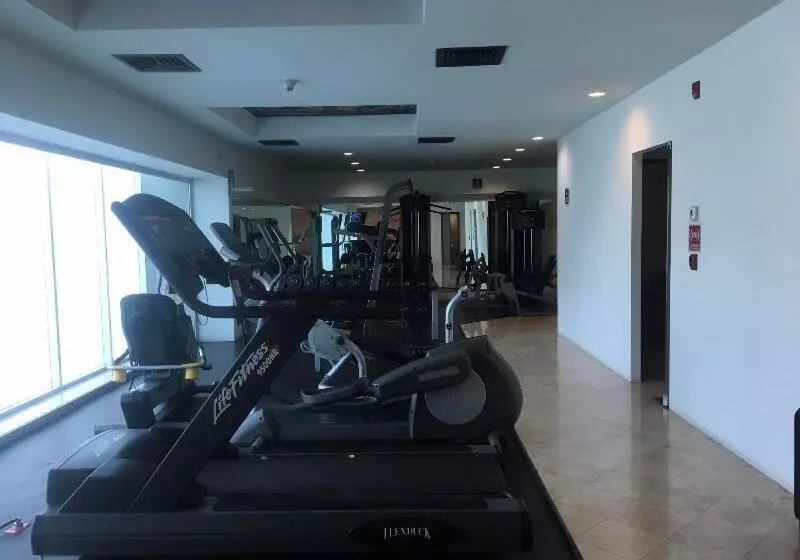 Fotos del hotel We Hotel Aeropuerto:  5