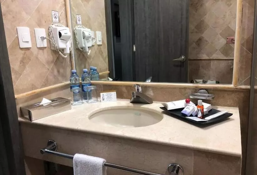 Fotos del hotel We Hotel Aeropuerto:  18