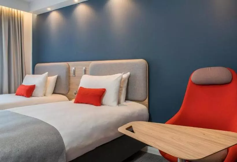 Fotos del hotel Holiday Inn Express Oxford Kassam Stadium, An Ihg:  22