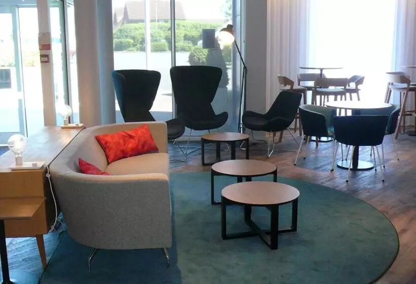 Fotos del hotel Holiday Inn Express Oxford Kassam Stadium, An Ihg:  2