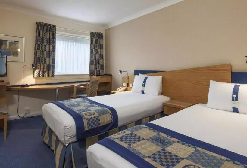 Fotos del hotel Holiday Inn Express Oxford Kassam Stadium, An Ihg:  14