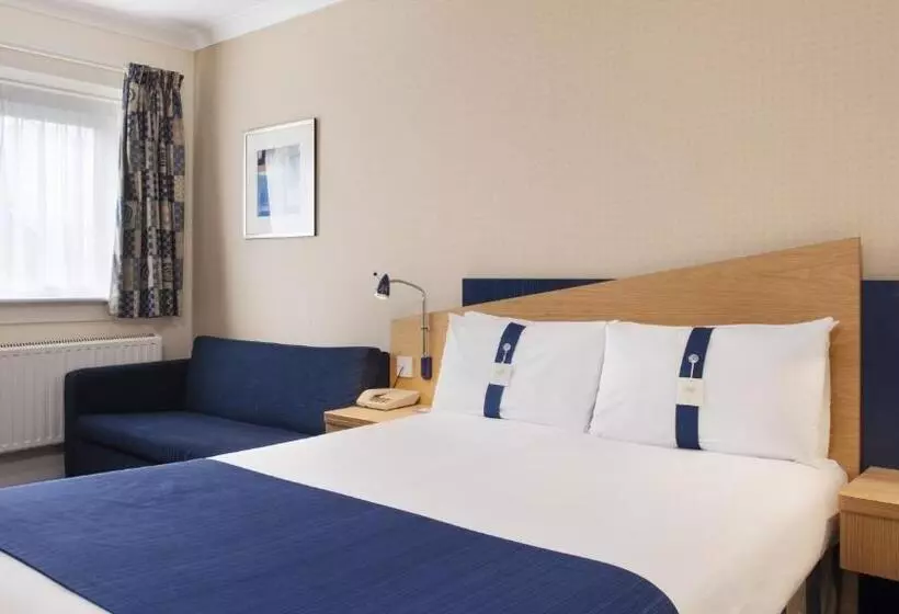 Fotos del hotel Holiday Inn Express Oxford Kassam Stadium, An Ihg:  10