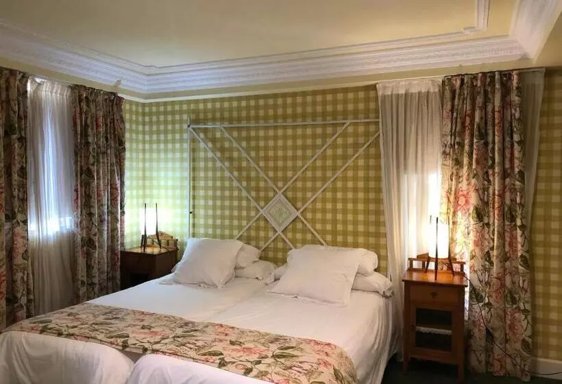 Fotos del hotel Marina De Campios:  8