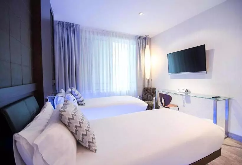 Fotos del hotel Petit Palace President Castellana:  17