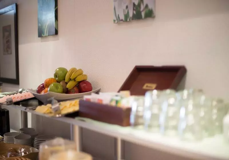 Fotos del hotel Uthgra De Las Luces:  16