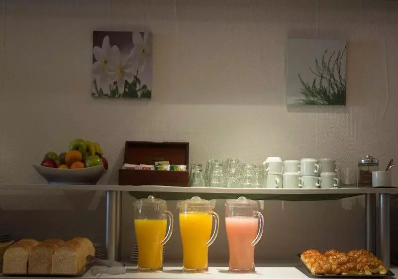 Fotos del hotel Uthgra De Las Luces:  5