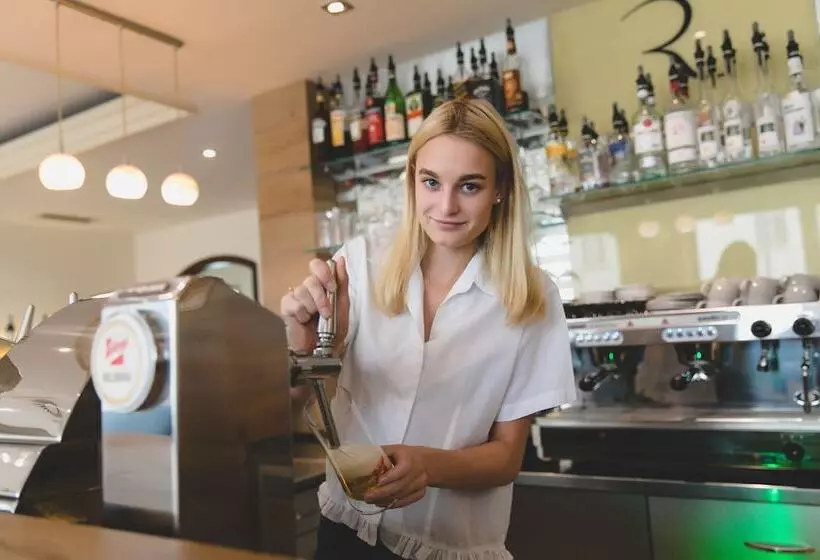 Fotos del hotel Das Reinisch Business:  3