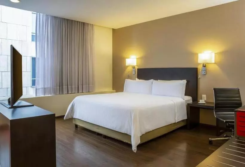 Fotos del hotel Fiesta Inn Centro Historico:  2