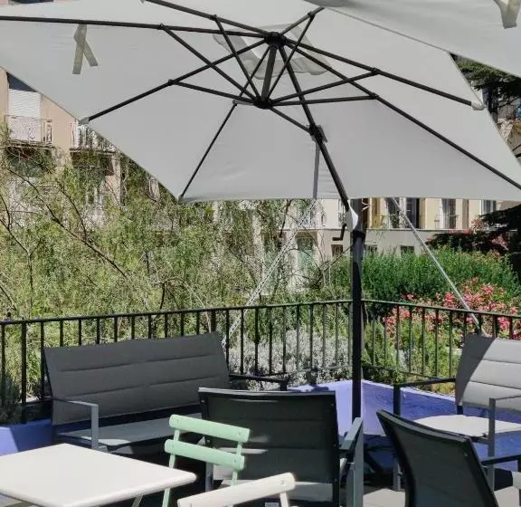 Fotos del hotel Hôtel Les Cigales:  8