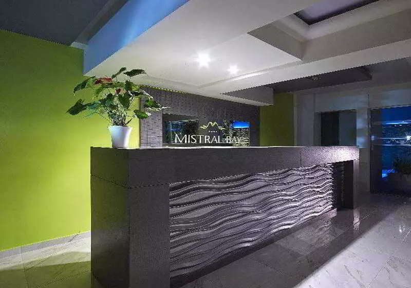 Fotos del hotel Mistral Bay:  2