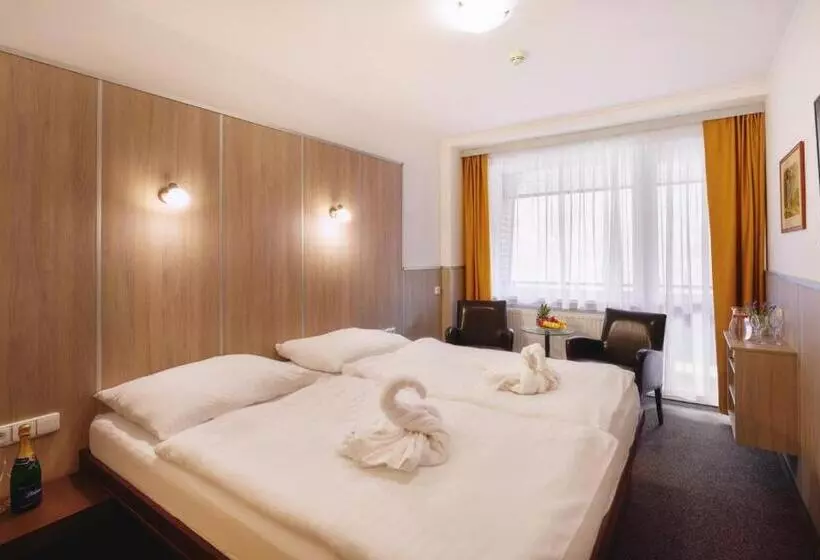 Fotos del hotel Wellness Hotel Green Paradise:  21