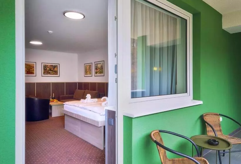 Fotos del hotel Wellness Hotel Green Paradise:  25