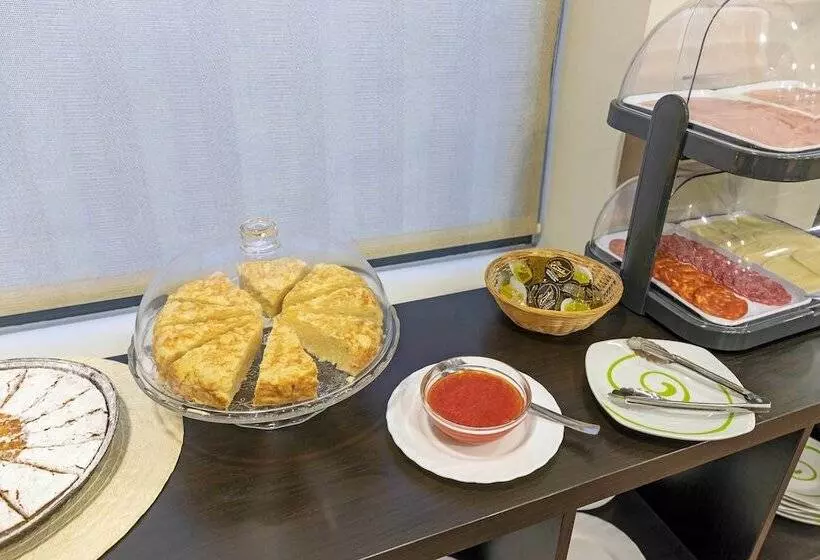 Fotos del hotel Alda Cardeña:  13