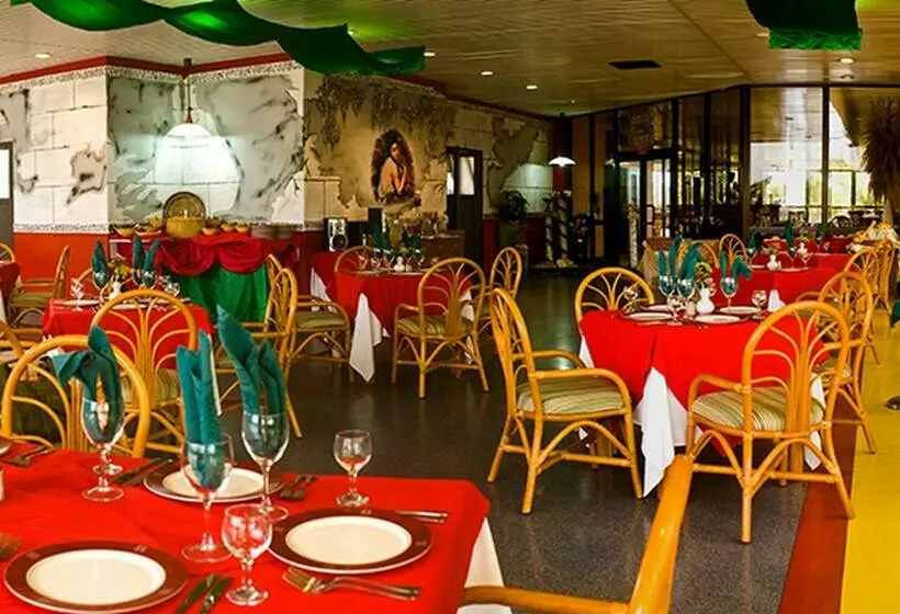 Fotos del hotel Gran Caribe Playa Caleta Salsa Club:  5