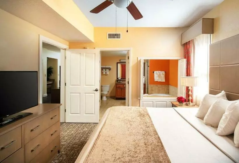 Fotos del hotel Floridays Orlando Two & Three Bed Rooms Condo Resort:  23