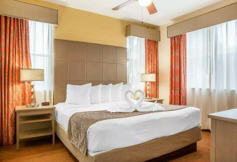 Fotos del hotel Floridays Orlando Two & Three Bed Rooms Condo Resort:  11