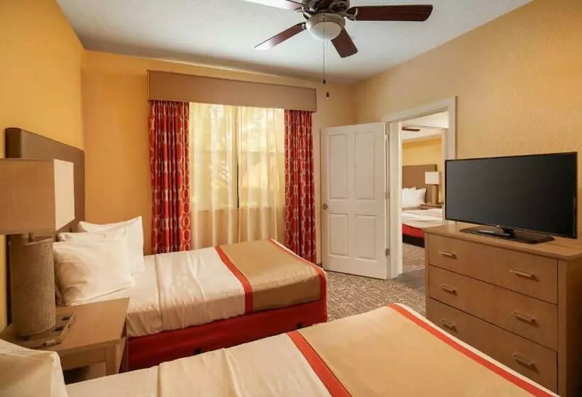 Fotos del hotel Floridays Orlando Two & Three Bed Rooms Condo Resort:  2