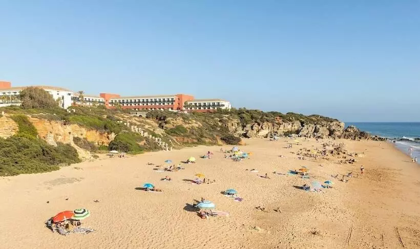 Fotos del hotel Ilunion Calas De Conil:  19