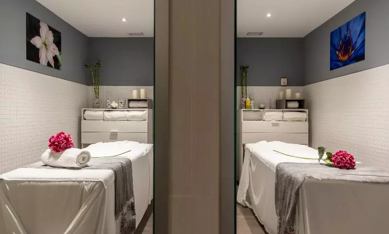 Fotos del hotel Ilunion Calas De Conil:  35