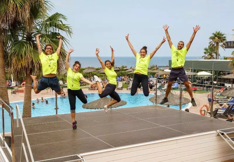 Fotos del hotel Ilunion Calas De Conil:  32