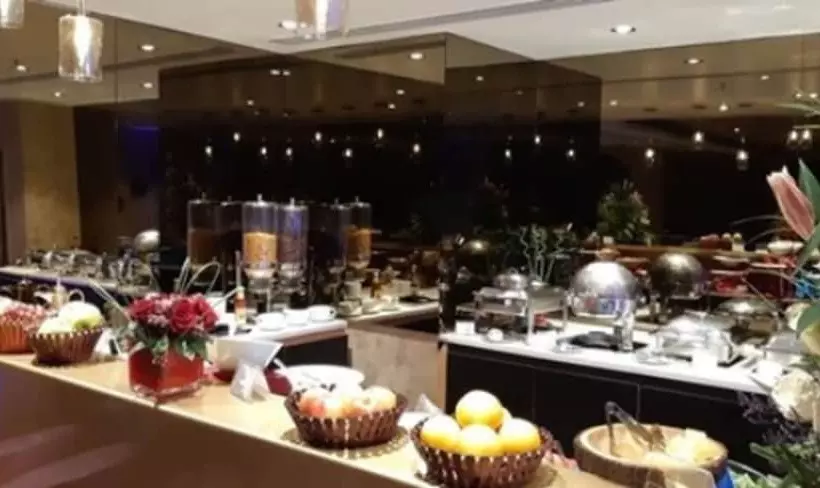 Fotos del hotel Lotus Grand:  14