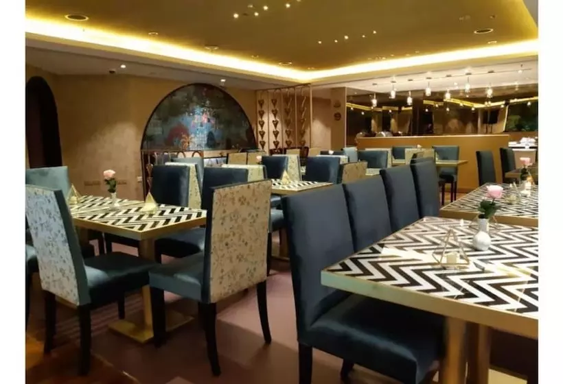 Fotos del hotel Lotus Grand:  5