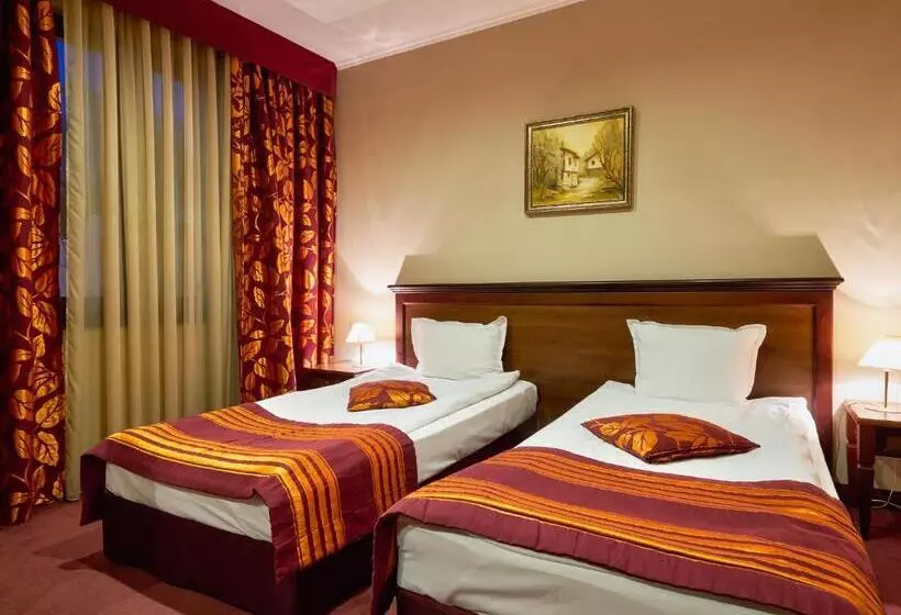 Fotos del hotel Yantra Grand Hotel:  2