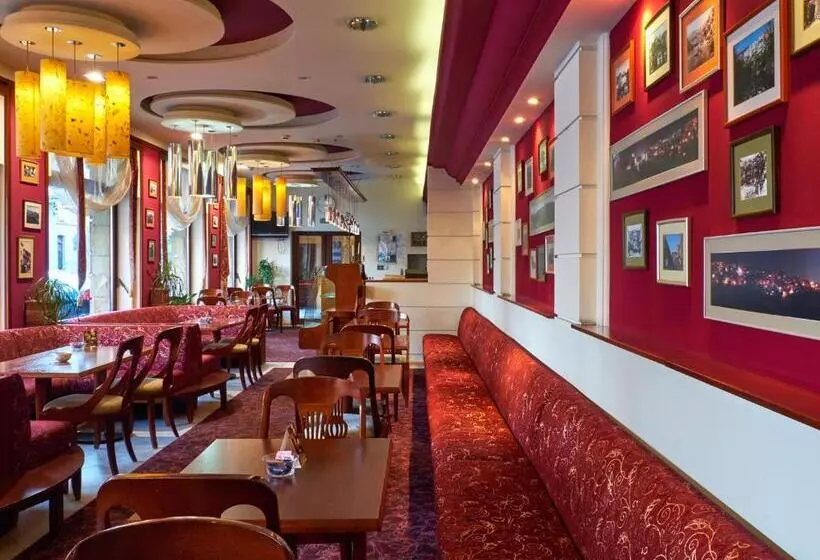 Fotos del hotel Yantra Grand Hotel:  16