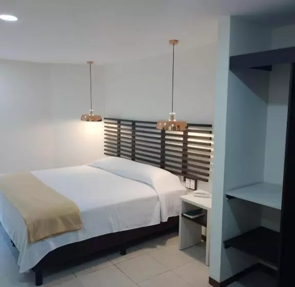 Fotos del hotel Angeles Suites & Hotel:  11