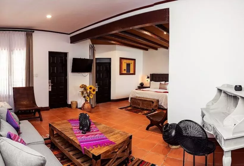 Fotos del hotel Casa De Adobe Gallery & Luxury Boutique:  17