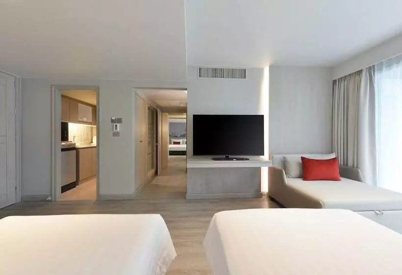 Centre Point Sukhumvit 10