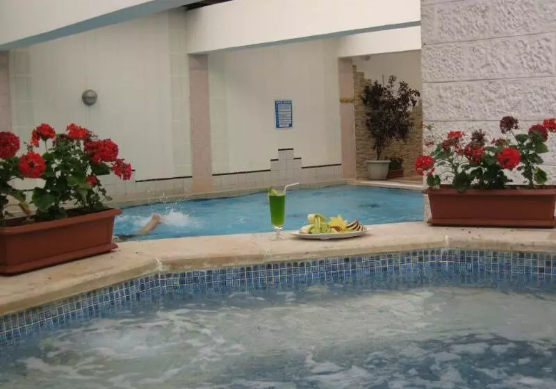 Fotos del hotel Al Fanar Palace  And Suites:  3