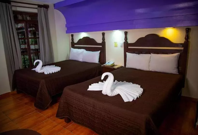 Fotos del hotel Hotel D'monica:  7