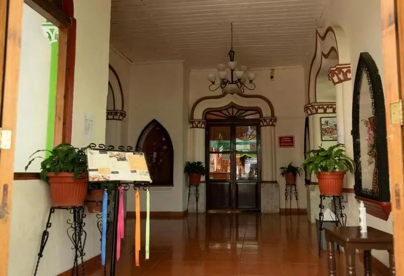 Fotos del hotel Hotel D'monica:  4