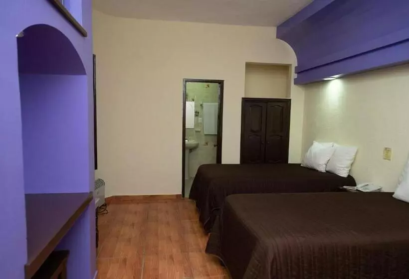 Fotos del hotel Hotel D'monica:  2