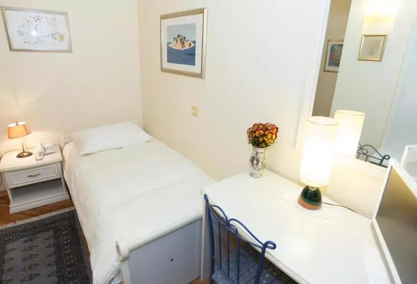 Fotos del hotel Peristil:  18