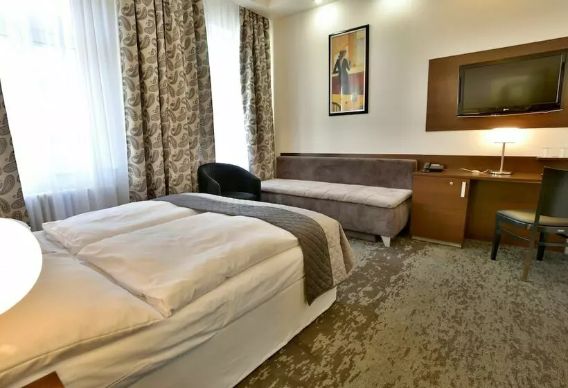 Fotos del hotel Royal Plaza:  9