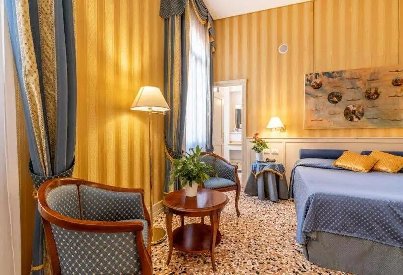 Fotos del hotel Bella Venezia:  17