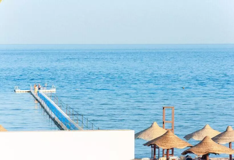 Fotos del hotel Coral Beach Resort Montazah:  15