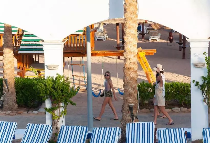 Fotos del hotel Coral Beach Resort Montazah:  5