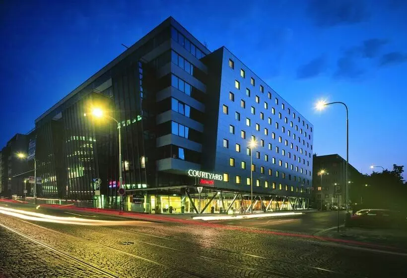 Courtyard By Marriott Prague City