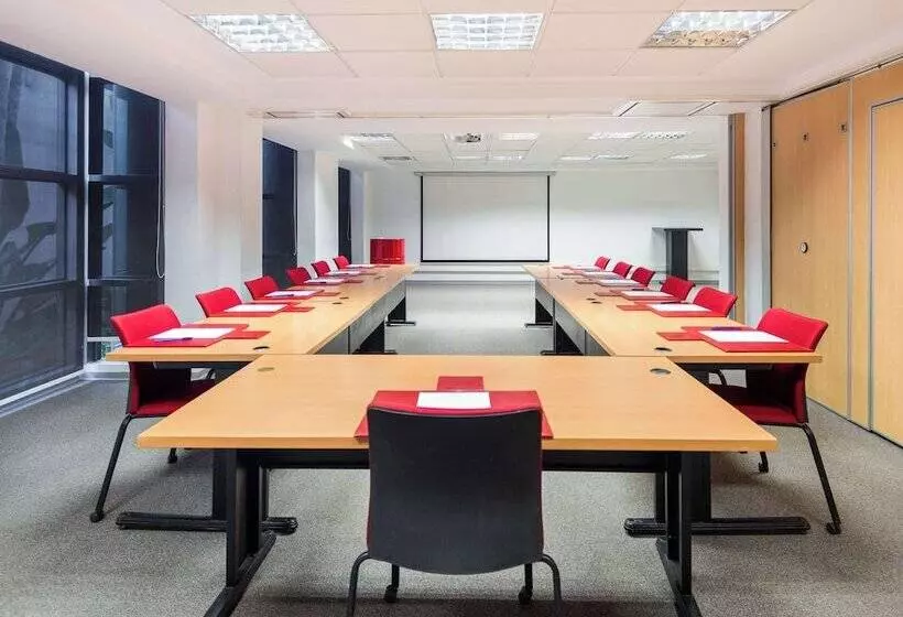 Fotos del hotel Ibis Casablanca Sidi Maarouf:  5