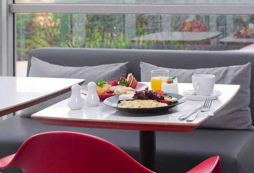 Fotos del hotel Ibis Casablanca Sidi Maarouf:  12