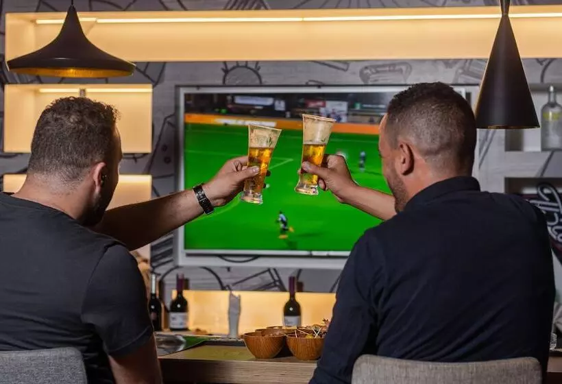 Fotos del hotel Ibis Casablanca Sidi Maarouf:  8