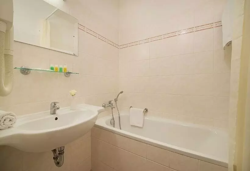 Fotos del hotel Rezidence Emmy:  5