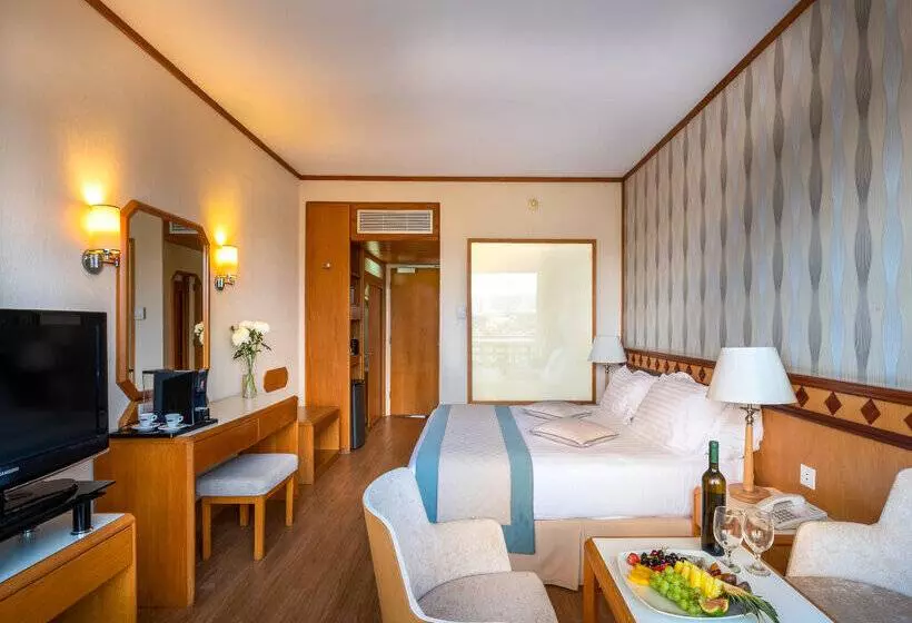 Fotos del hotel Constantinou Bros Pioneer Beach:  2