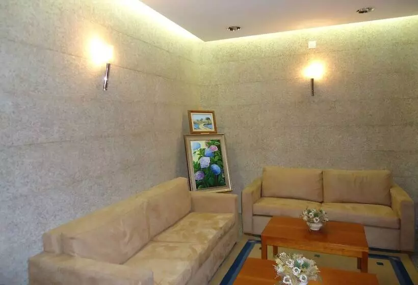 Fotos del hotel Pombeira:  14