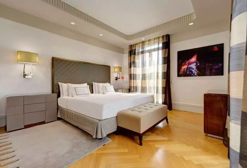 Fotos del hotel Meliá Genova:  12