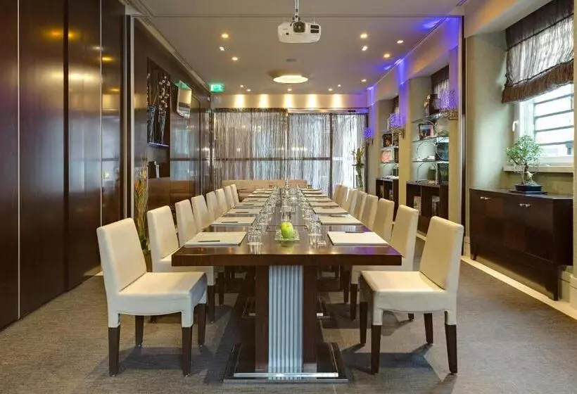 Fotos del hotel Meliá Genova:  55